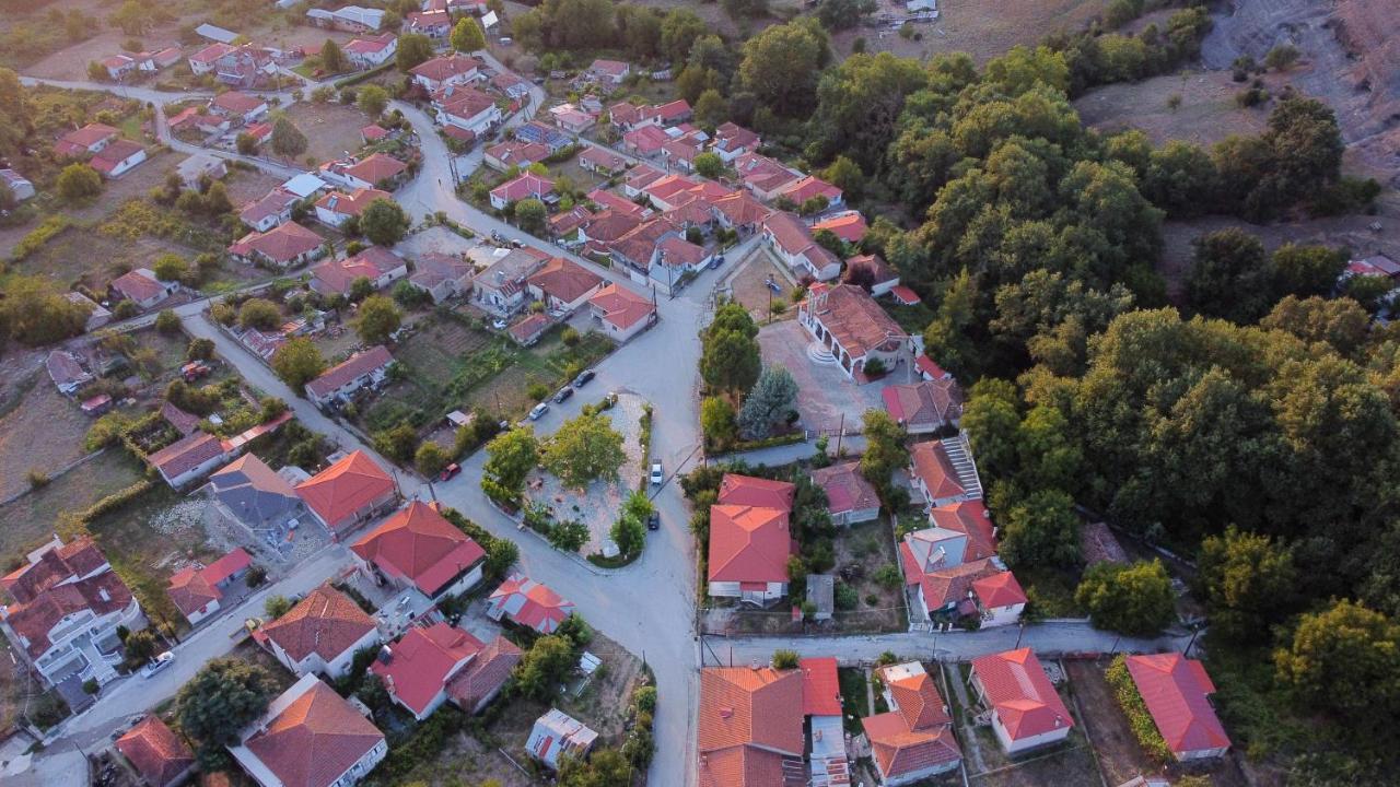Arados Family Residence Калампака Екстериор снимка